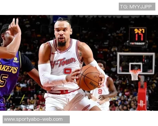 狄龙信心满满称球队与雷霆实力相当期待战胜火箭再创佳绩 狄龙信心满满称球队与雷霆实力相当期待战胜火箭再创佳绩